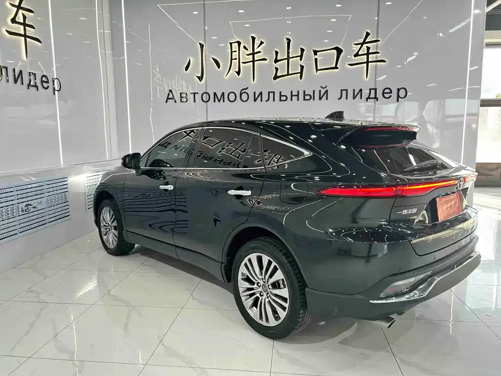 Toyota Harrier — фото 8