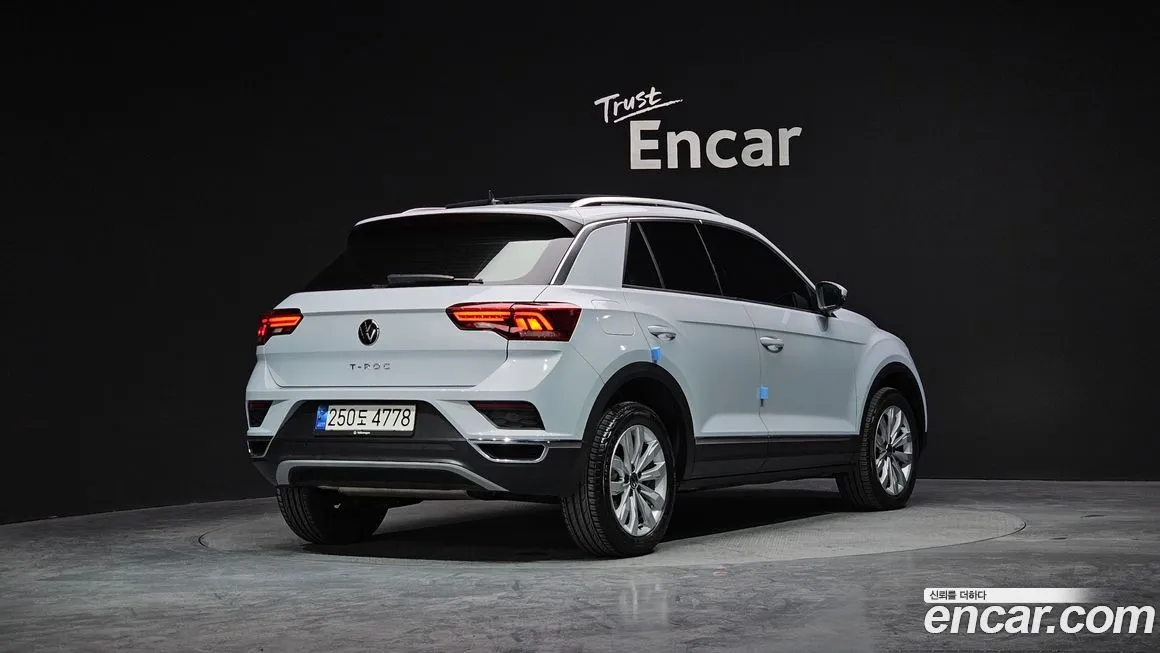 Volkswagen T-Roc — фото 2