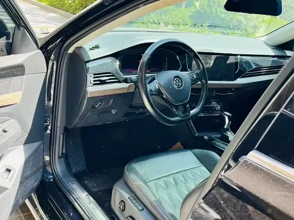 Volkswagen Passat — фото 2