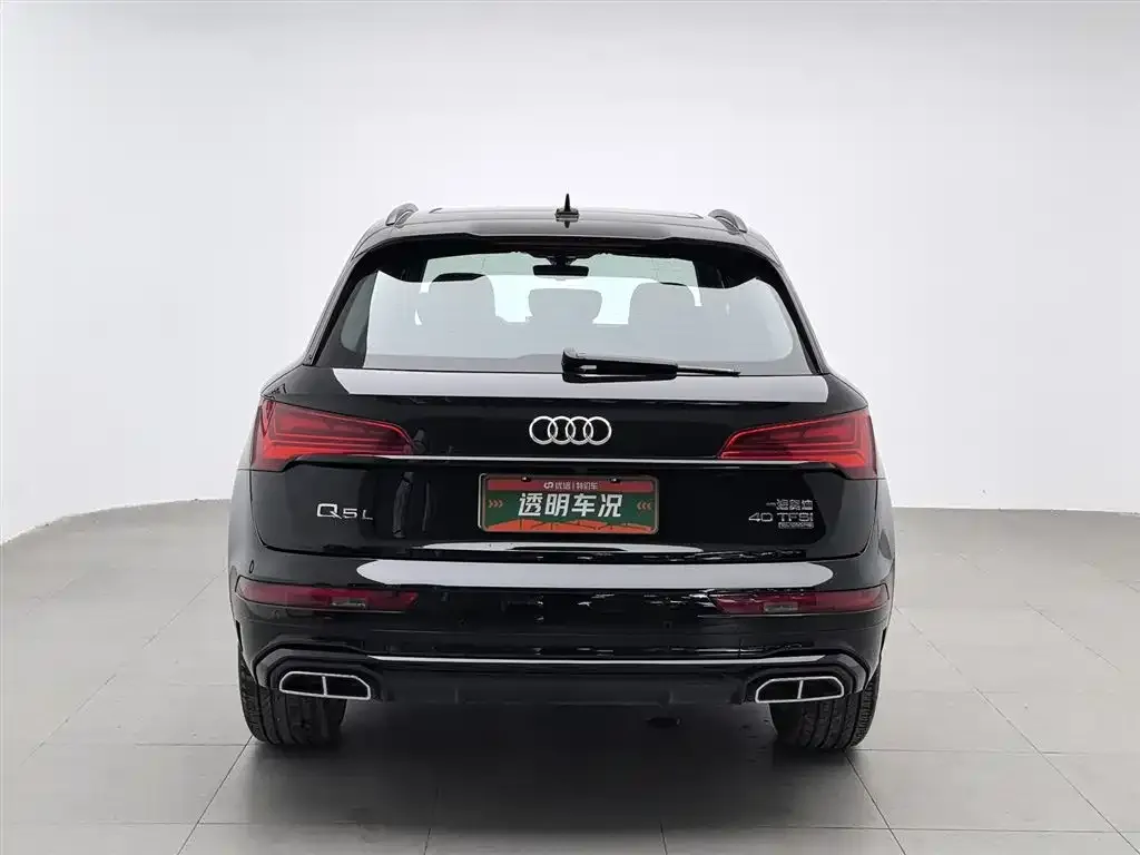 Audi Q5L — фото 10