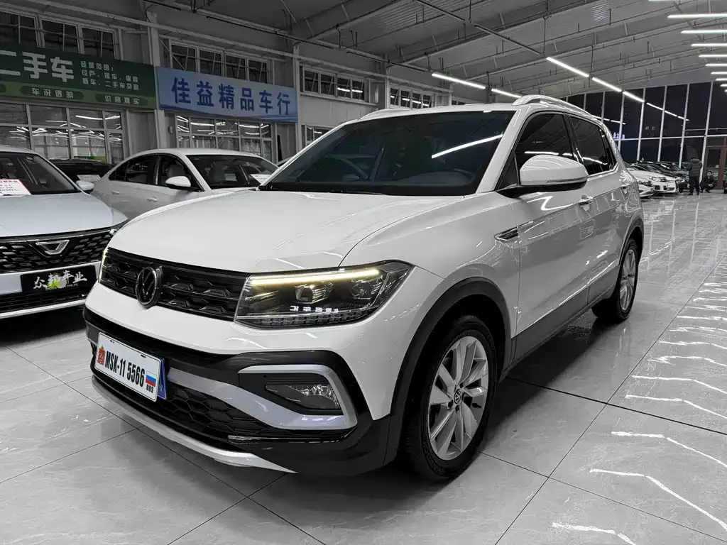 Volkswagen T-Cross — фото 1