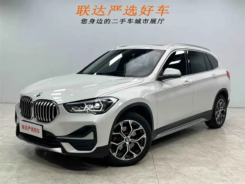 BMW X1 — фото 1
