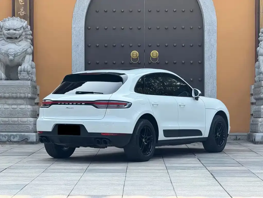 Porsche Macan — фото 8