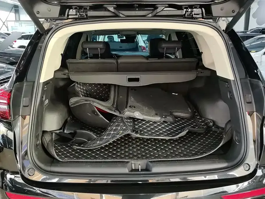 Buick Envision Plus — фото 7