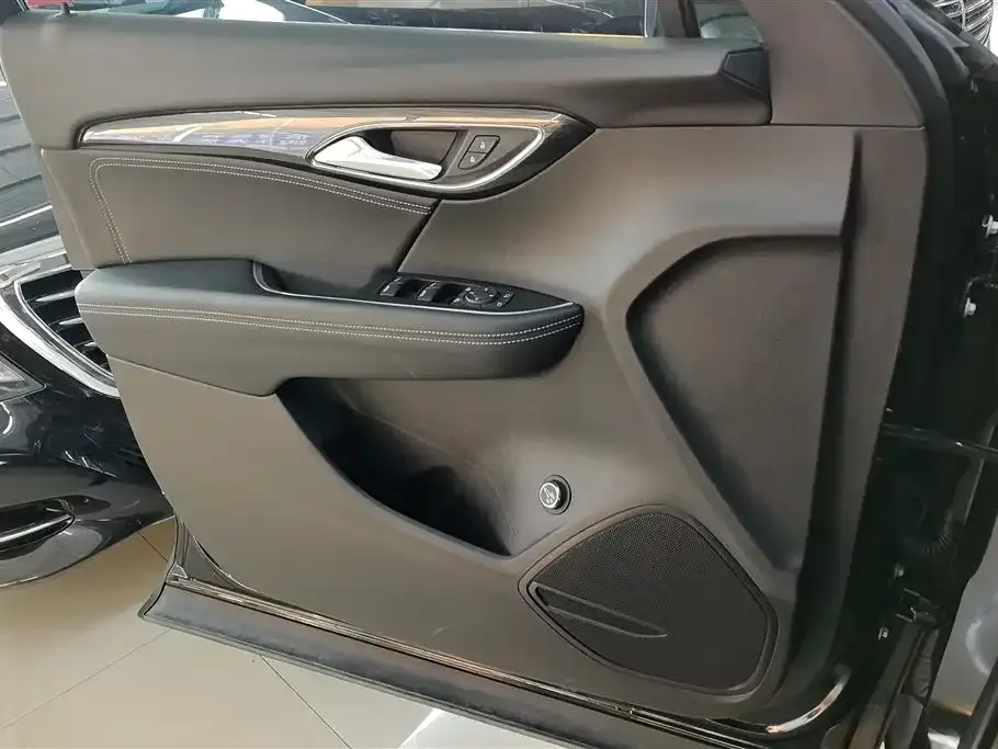 Buick Envision Plus — фото 3