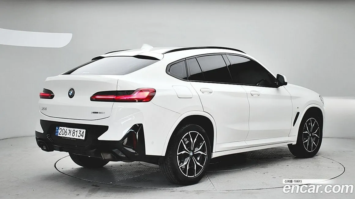 BMW X4 — фото 4