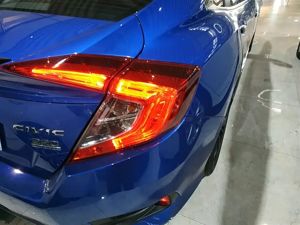 Honda Civic — фото 5