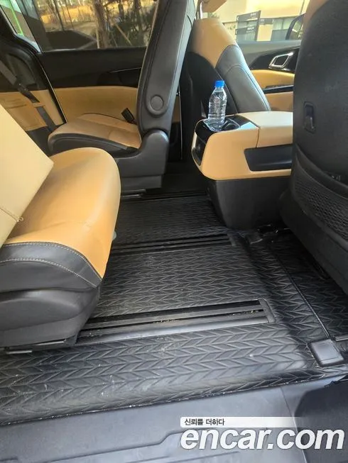 Kia Carnival — фото 2