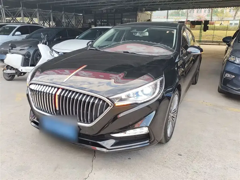 Hongqi H5 — фото 1