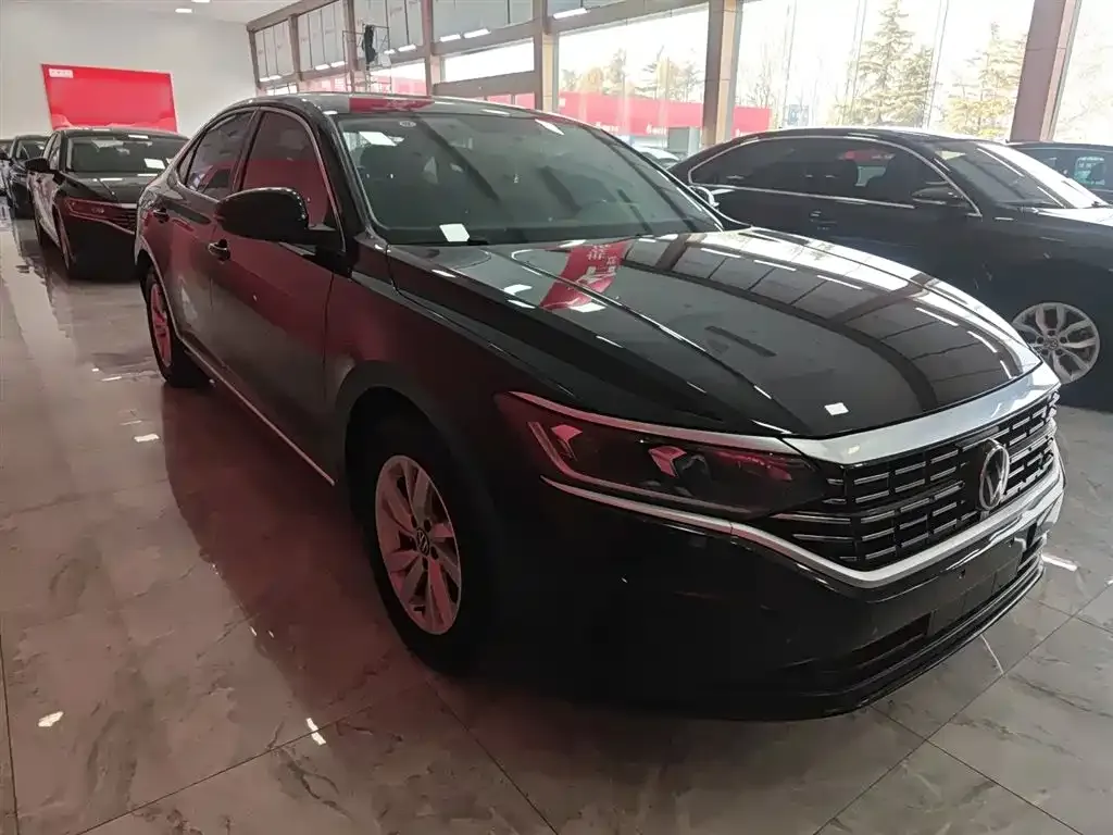 Volkswagen Passat — фото 6