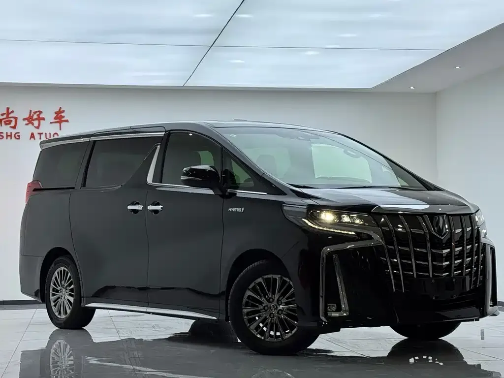 Toyota Alphard — фото 4