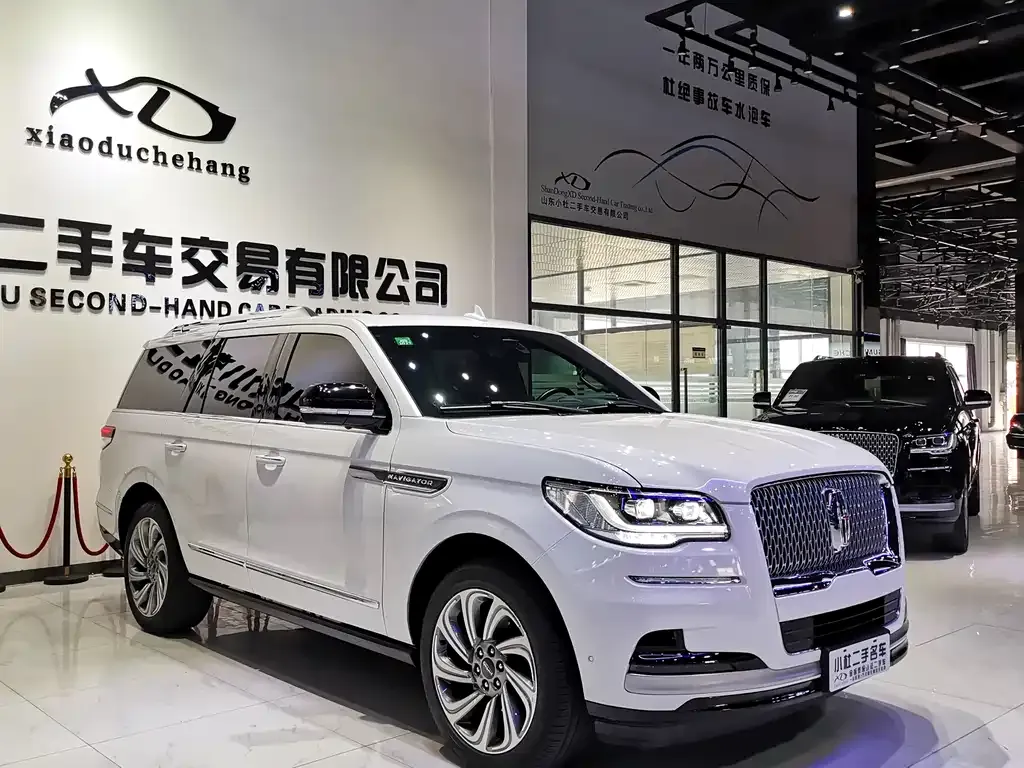 Lincoln Navigator — фото 10