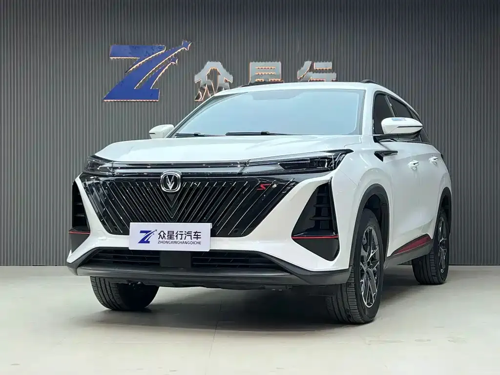 Changan CS75PLUS — фото 1