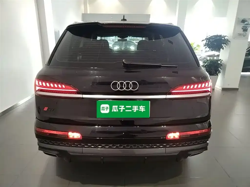 Audi Q7 — фото 6