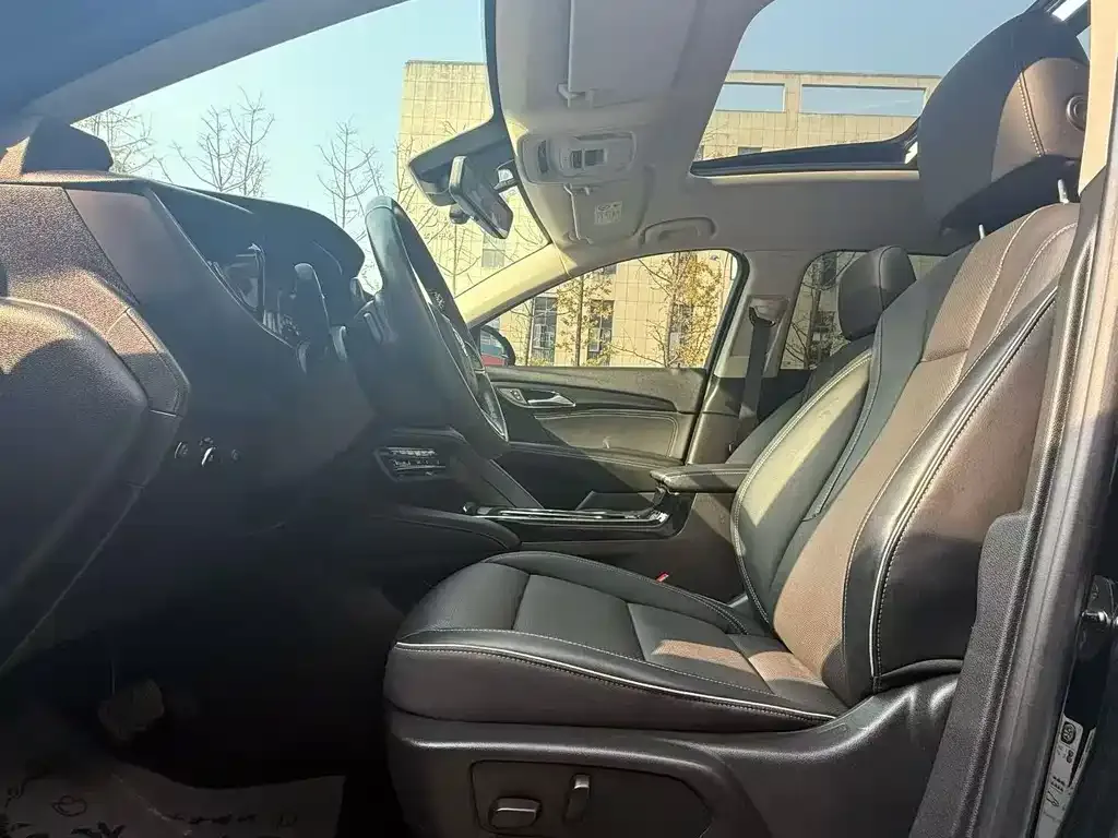 Buick Envision Plus — фото 4