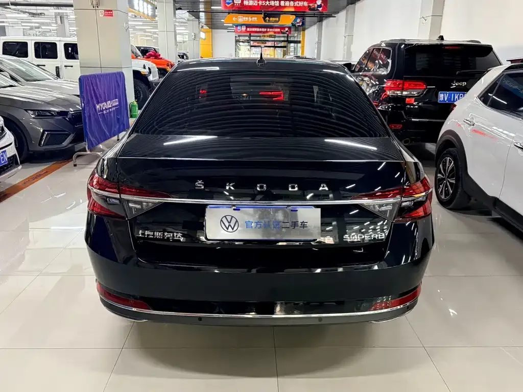 Skoda Superb — фото 6