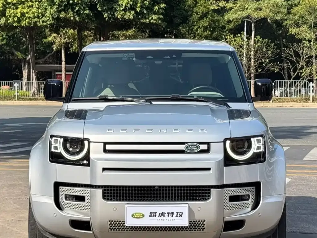 Land Rover Defender — фото 9