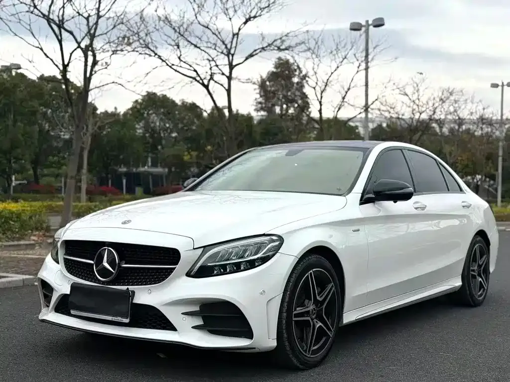 Mercedes-Benz C-Class — фото 1