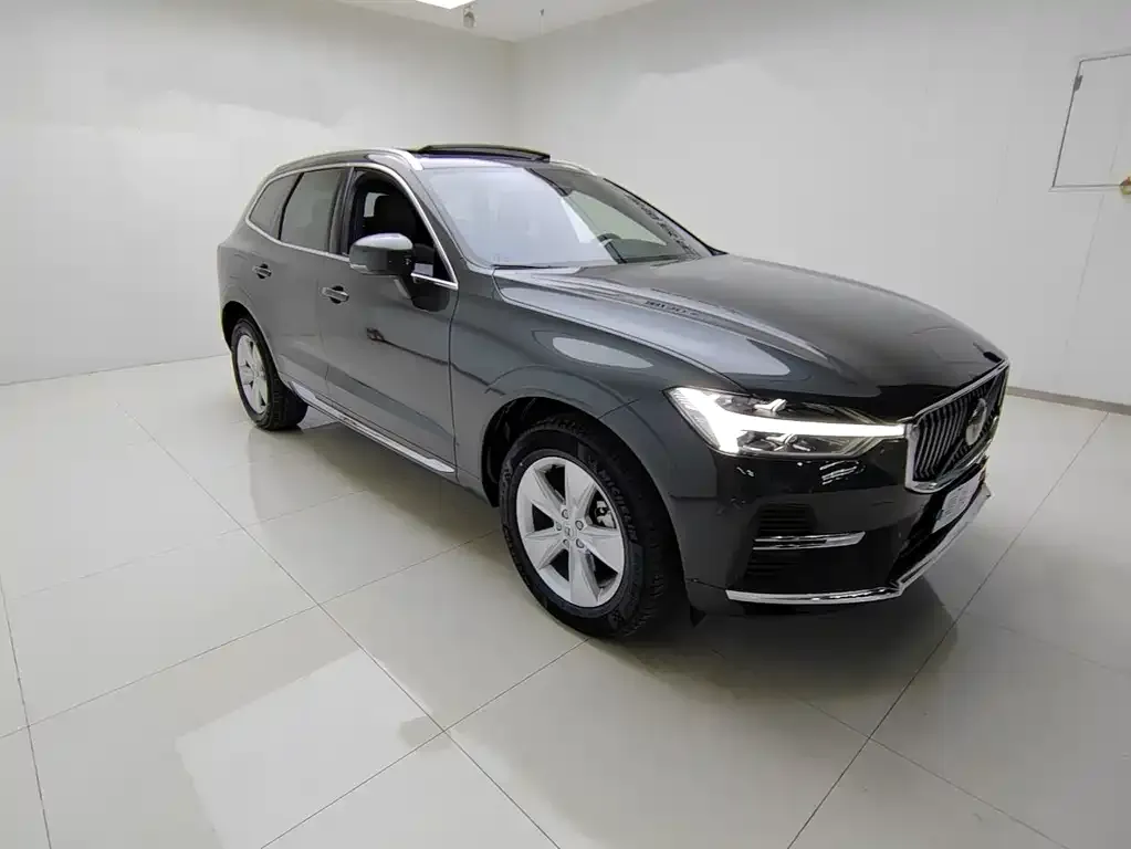 Volvo XC60 — фото 2