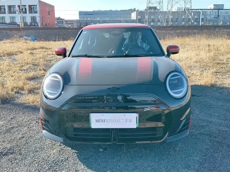 MINI JCW Electric — фото 10