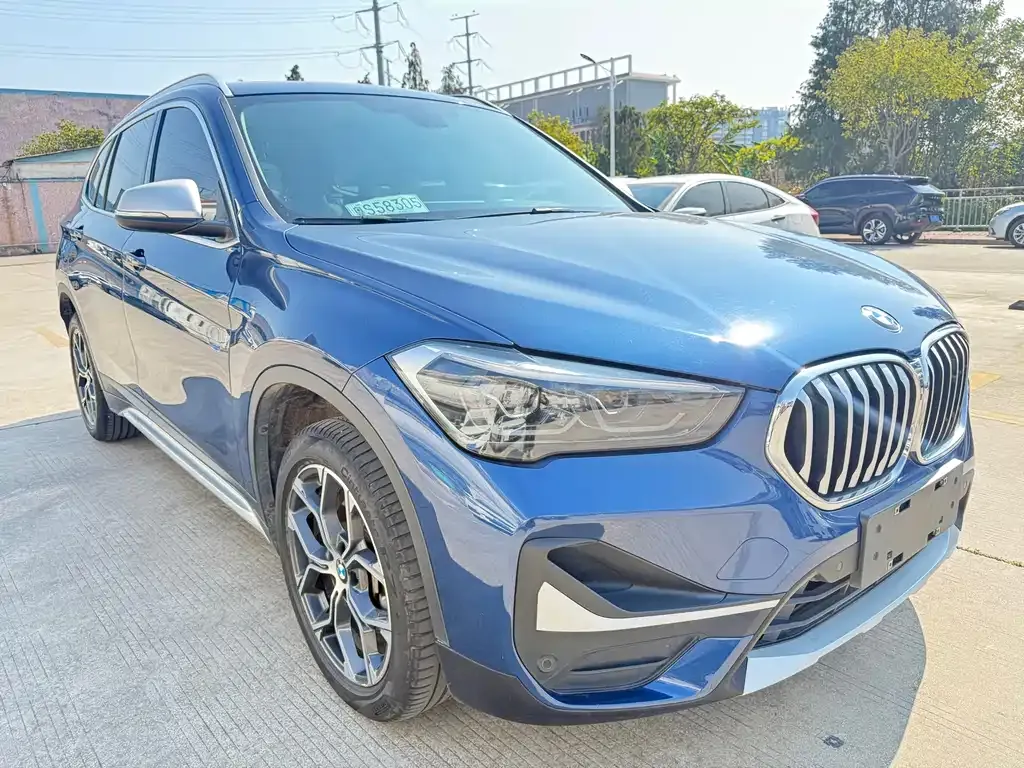 BMW X1 — фото 10