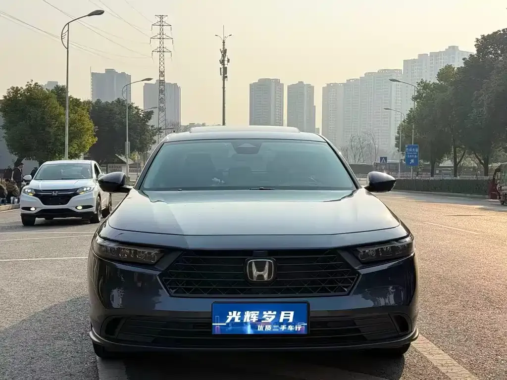 Honda Accord — фото 9