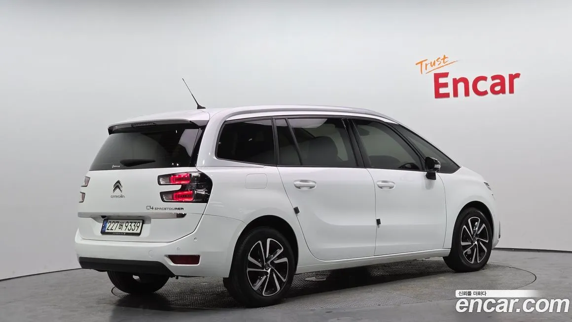 Citroen (DS) C4 SpaceTourer — фото 10