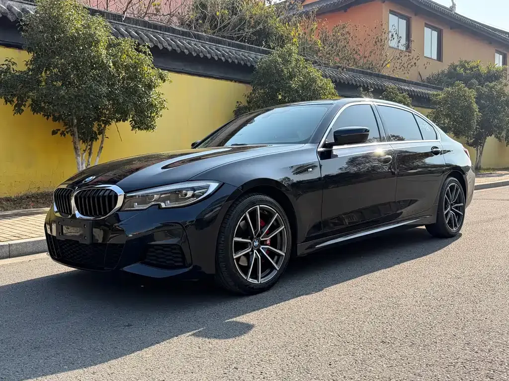 BMW 3 Series — фото 1