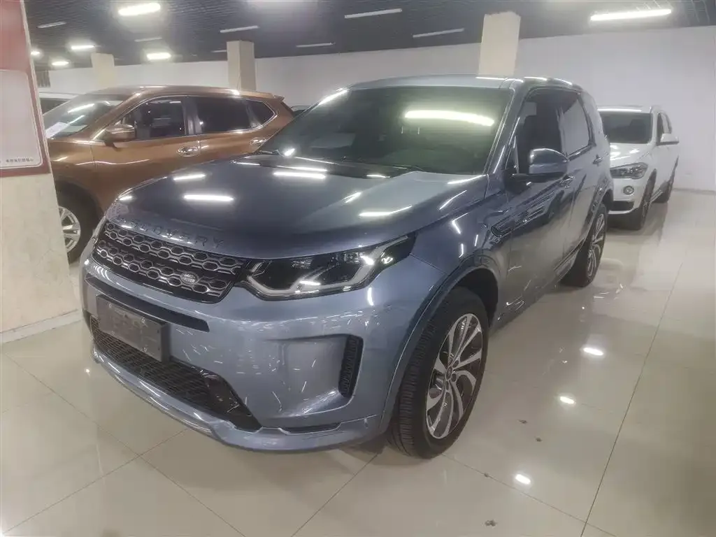 Land Rover Discovery Sport — фото 1