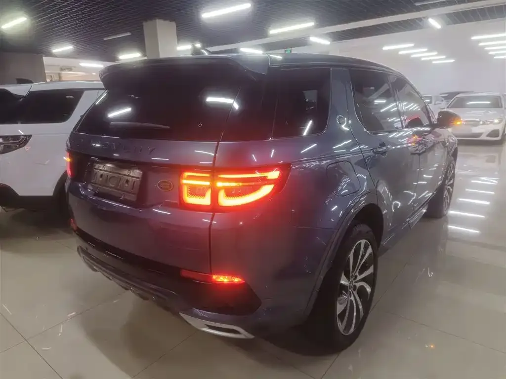 Land Rover Discovery Sport — фото 10