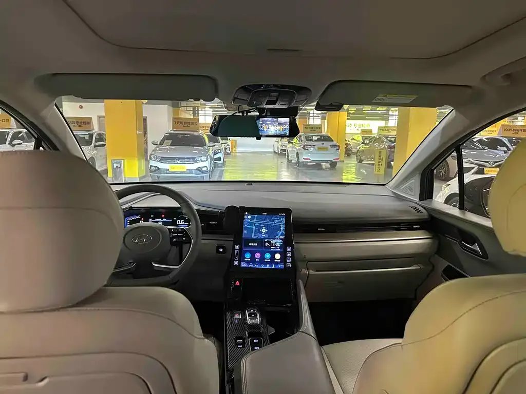 Hyundai Custo — фото 2