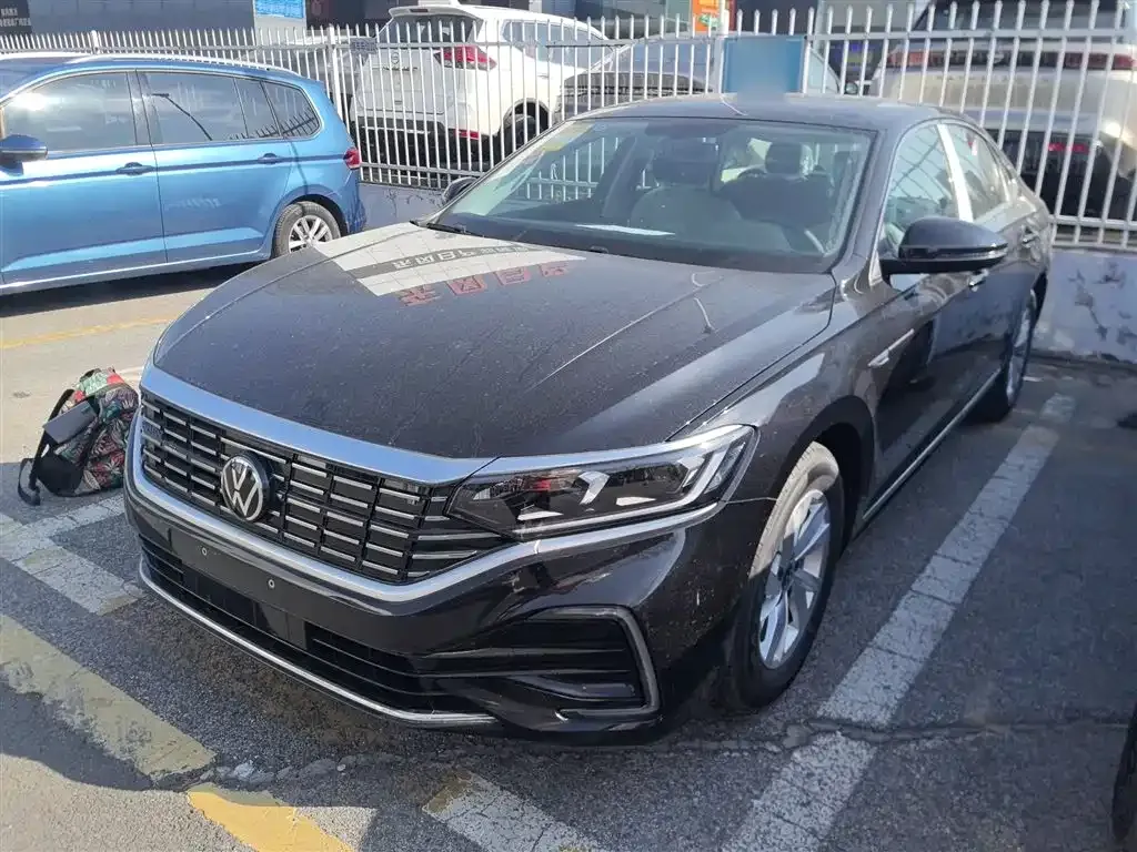 Volkswagen Passat New Energy — фото 5
