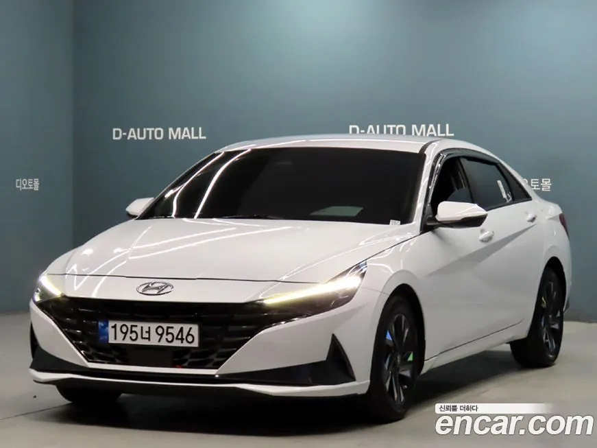 Hyundai AVANTE — фото 1