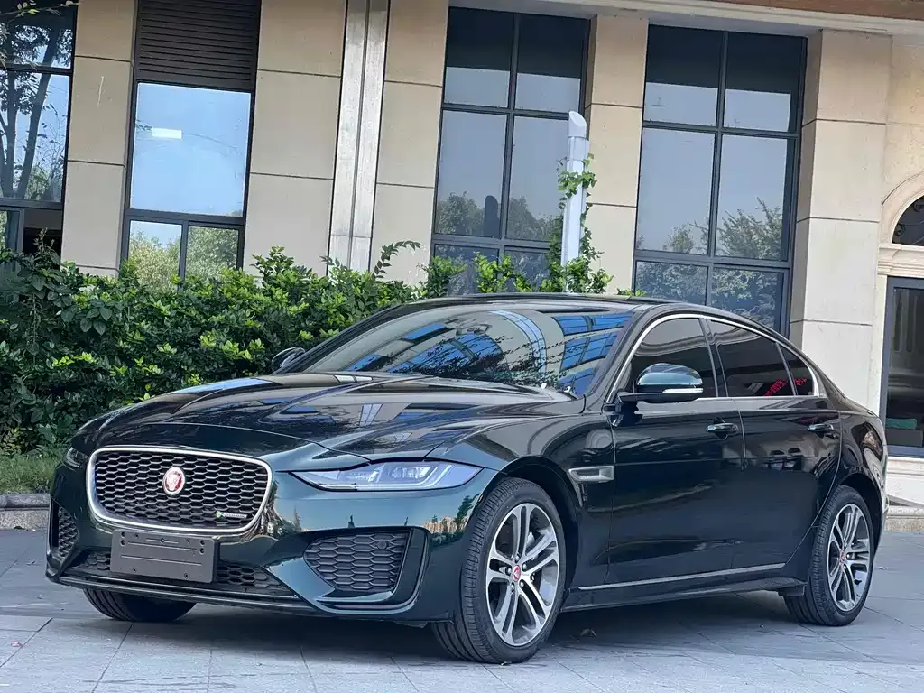 Jaguar XEL — фото 1
