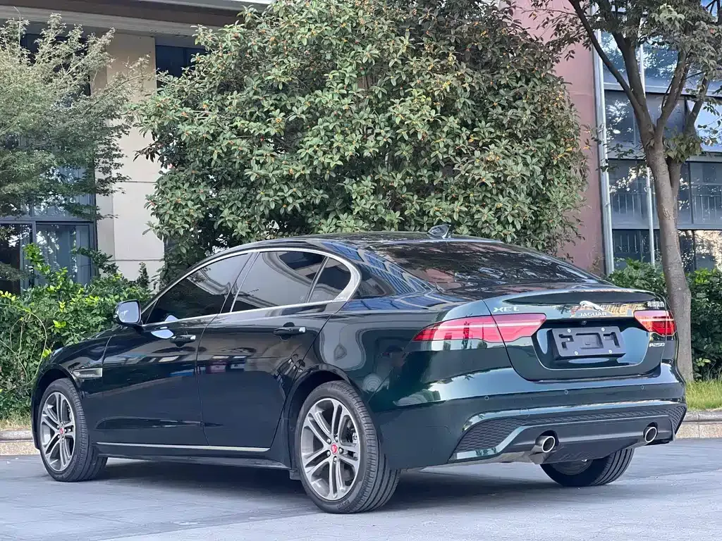 Jaguar XEL — фото 10