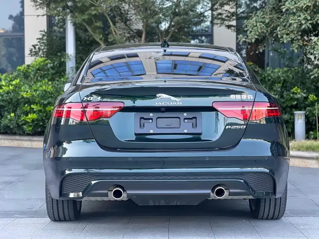 Jaguar XEL — фото 9