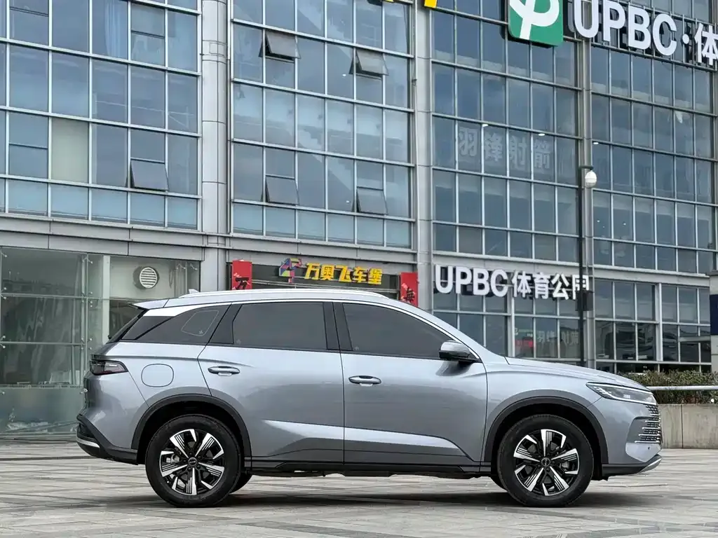 BYD Seal 05 DM-i — фото 10