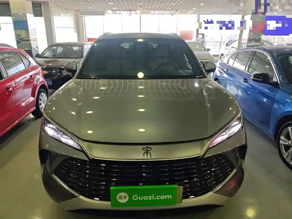 BYD L DM-i — фото 10