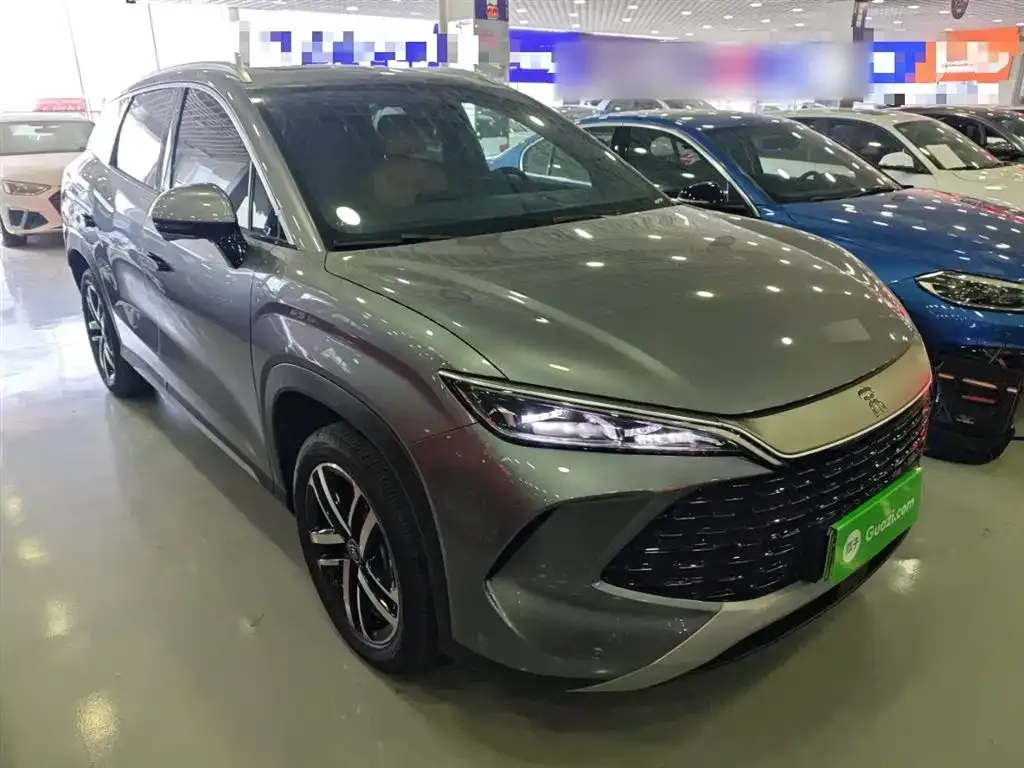 BYD L DM-i — фото 4