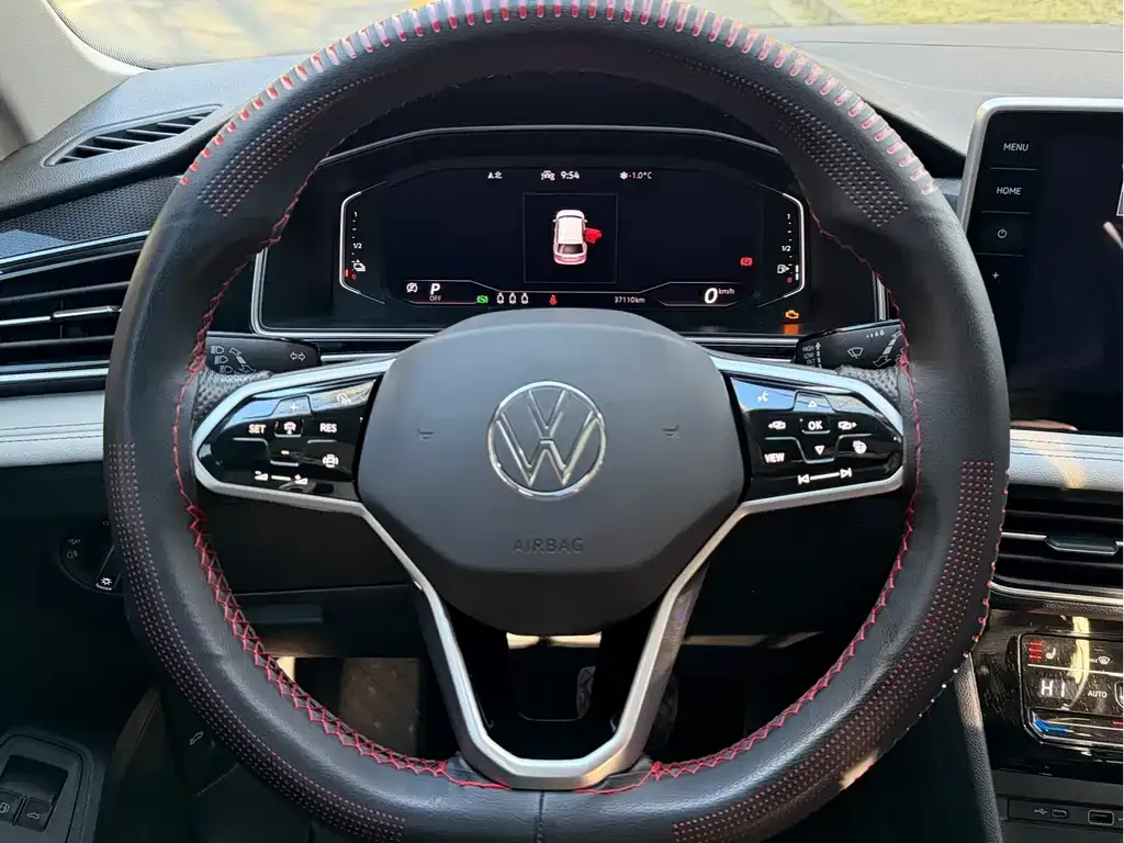Volkswagen Tiguan L New Energy — фото 9