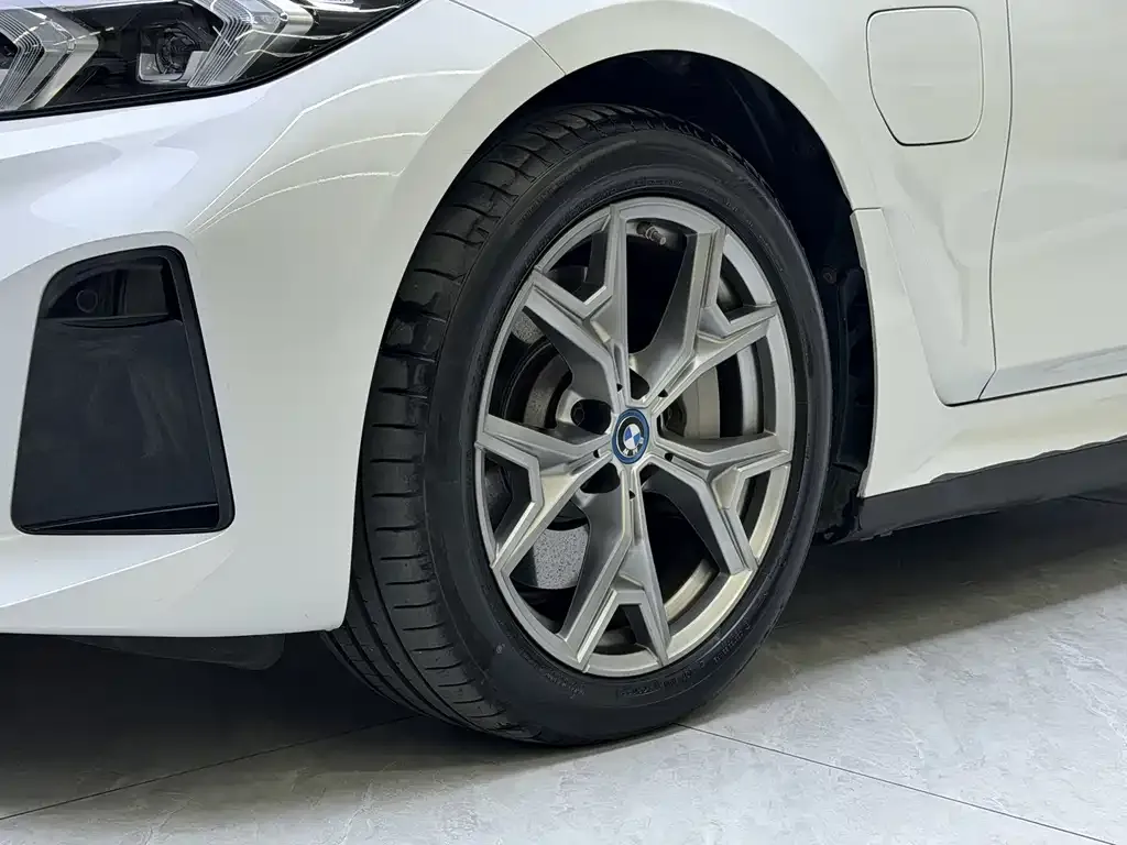BMW i3 — фото 7