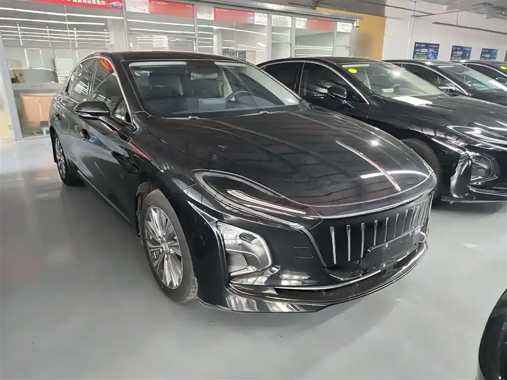 Hongqi E-QM5 — фото 4