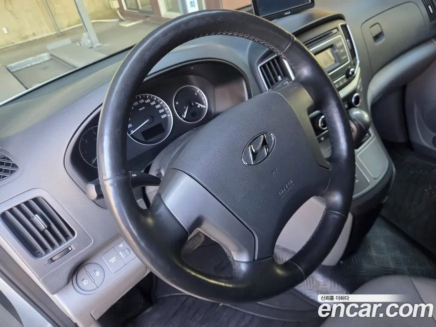 Hyundai Starex — фото 10
