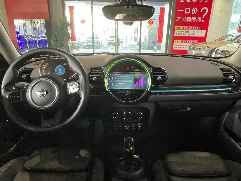 MINI Clubman — фото 5