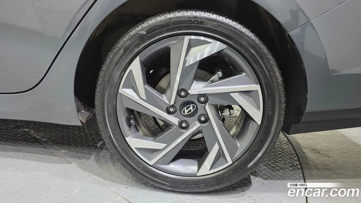 Hyundai AVANTE — фото 8