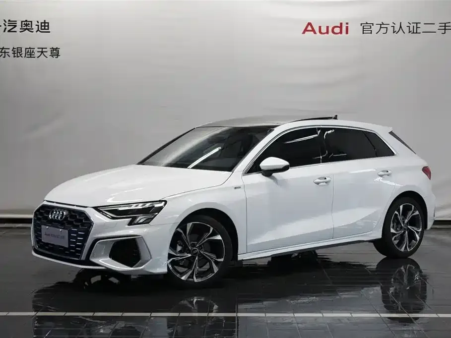 Audi A3 — фото 1