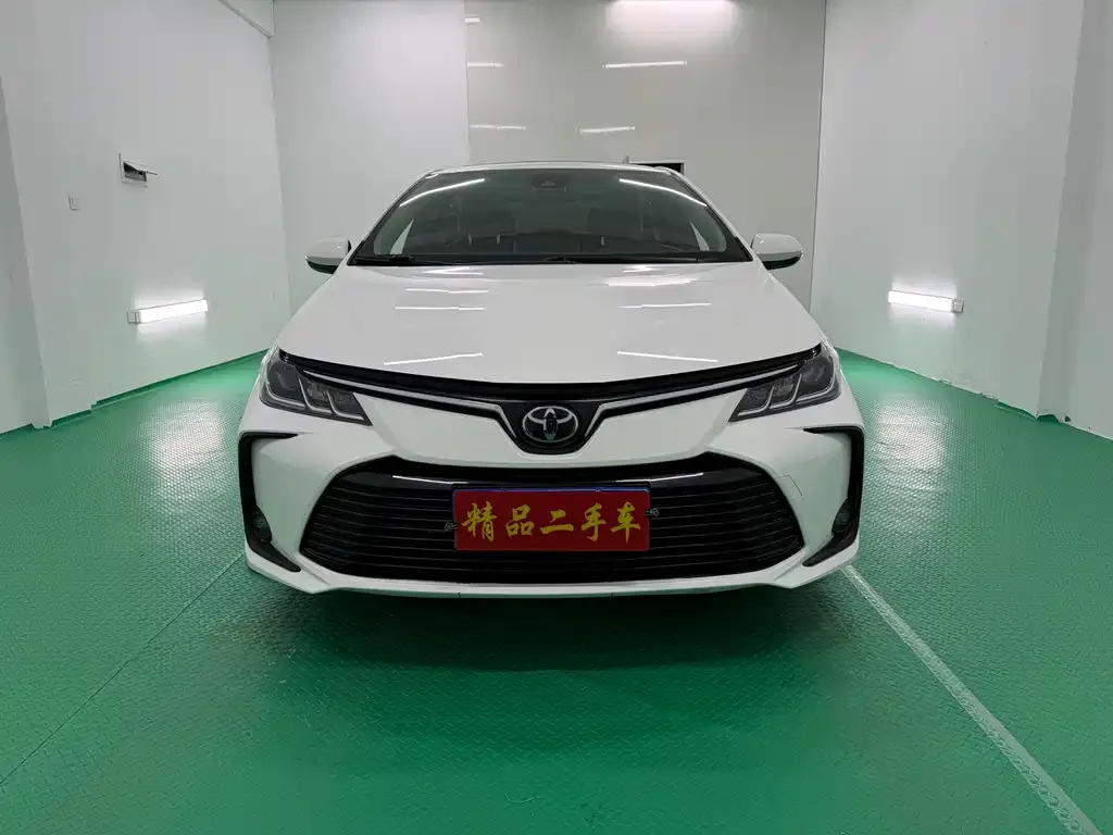 Toyota Corolla — фото 5