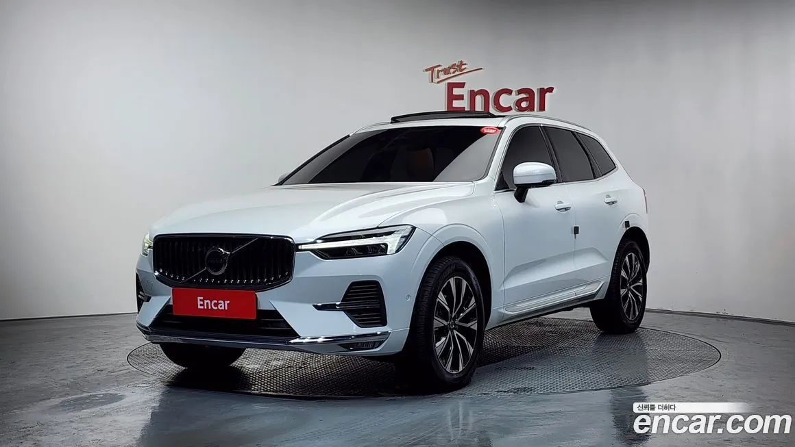 Volvo XC60 — фото 1