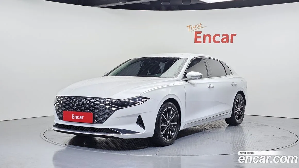 Hyundai Grandeur — фото 1