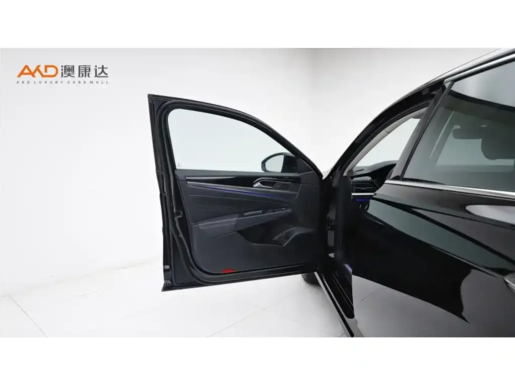 Volkswagen Passat New Energy — фото 8